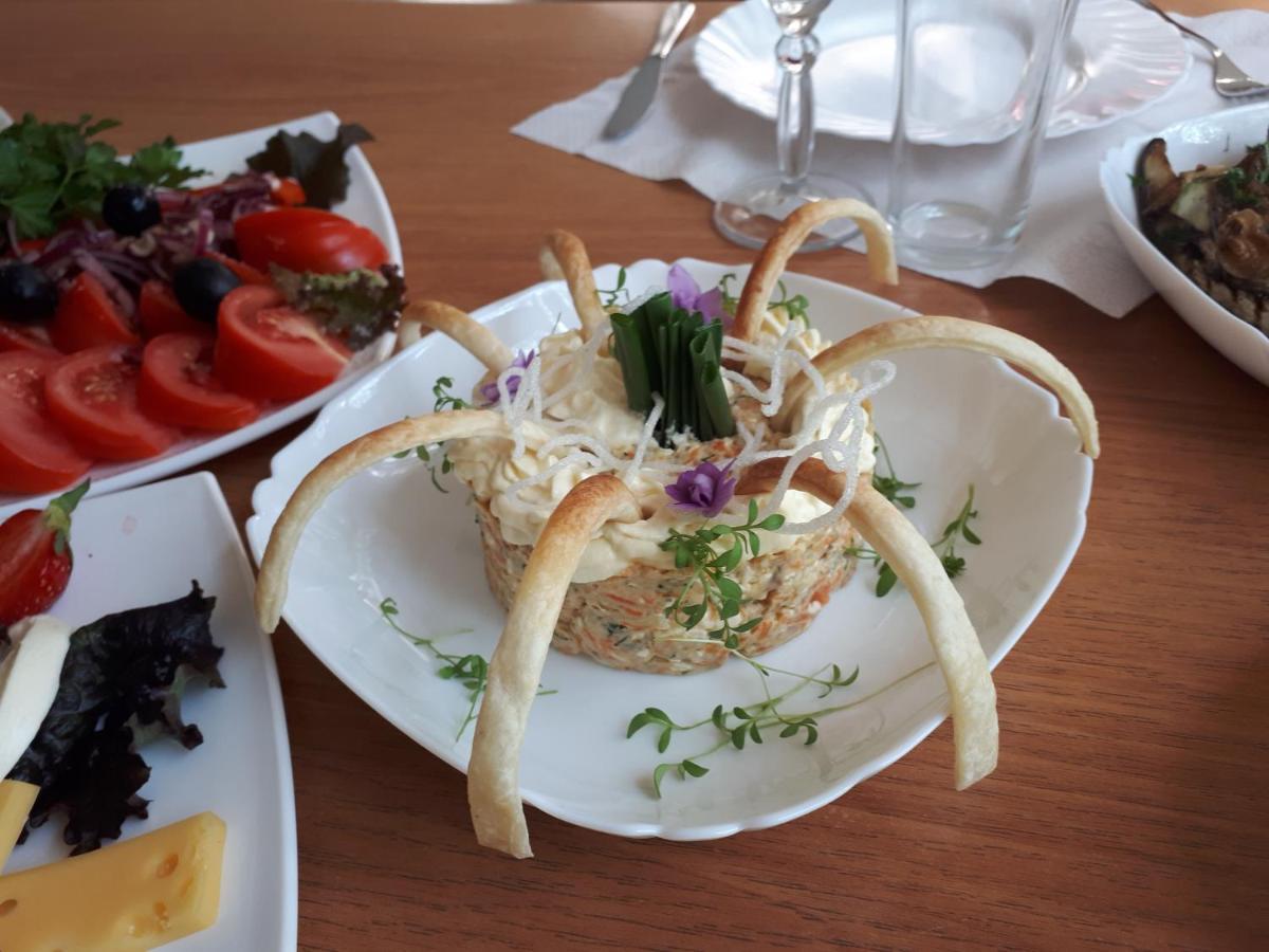 第聂伯罗夫斯基佐里酒店 克列缅丘格 外观 照片